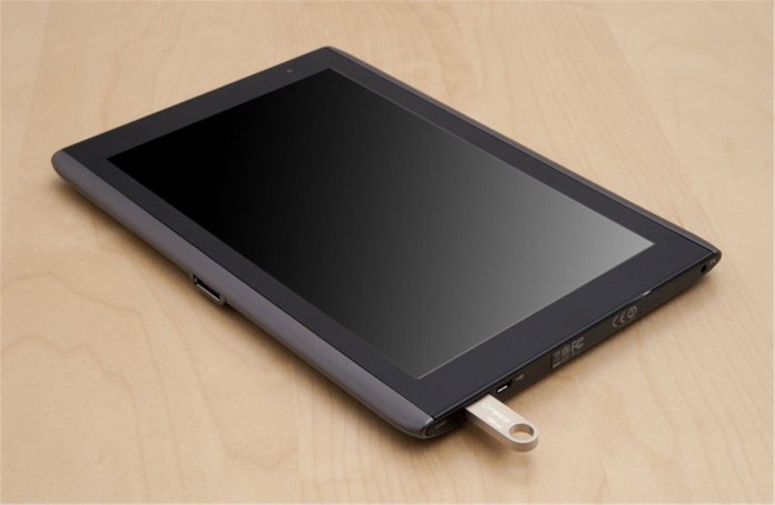 detail KINGSTON USB DATATRAVELER SE9 - 32GB - SILVER