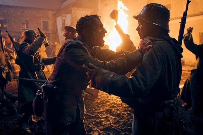 detail Na západe nič nové (2022) - 4K UHD + Blu-ray Steelbook (UK)