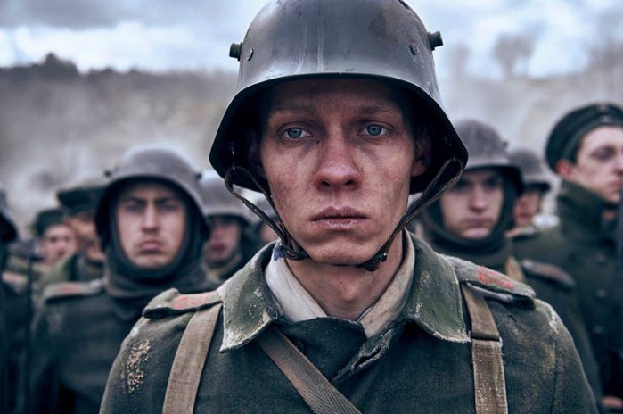 detail Na západe nič nové (2022) - 4K UHD + Blu-ray Steelbook (UK)
