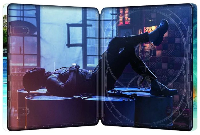 detail Deadpool 2 - 4K Ultra HD Blu-ray Steelbook + lentikulární magnet